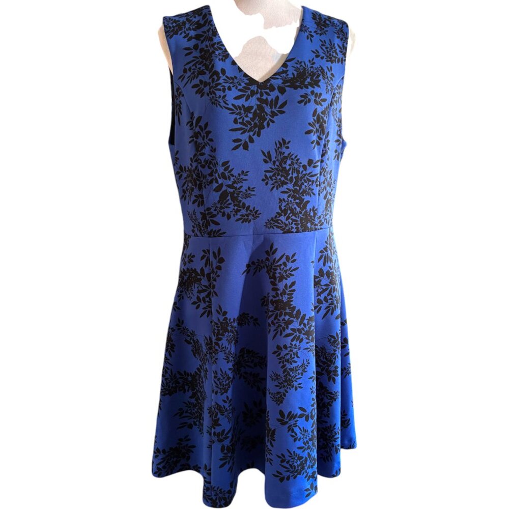 Vince Camuto Women's blue floral sleeveless fit and flare dress sz‎ M - Picture 2 of 11